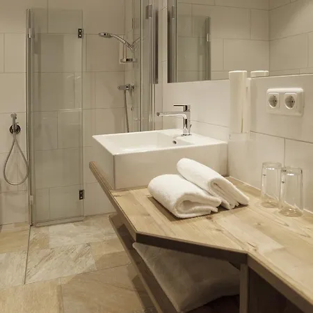 Ξενοδοχείο Senningerbraeu